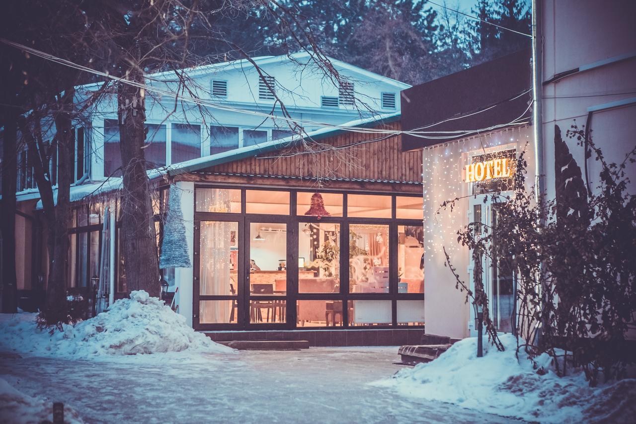 Vila Bomond Hotel Edinet Eksteriør billede